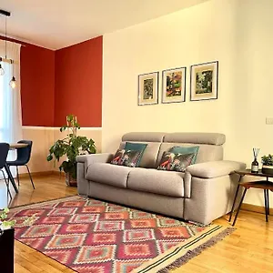 Moderno In Tenuta Melloni Appartamento